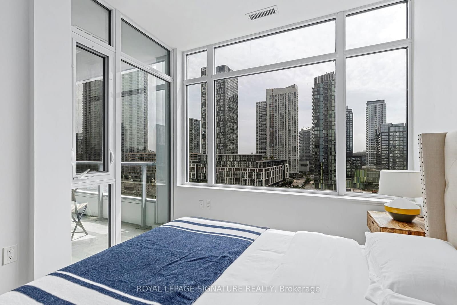 576 Front Street W, Unit 806E thumbnail 15