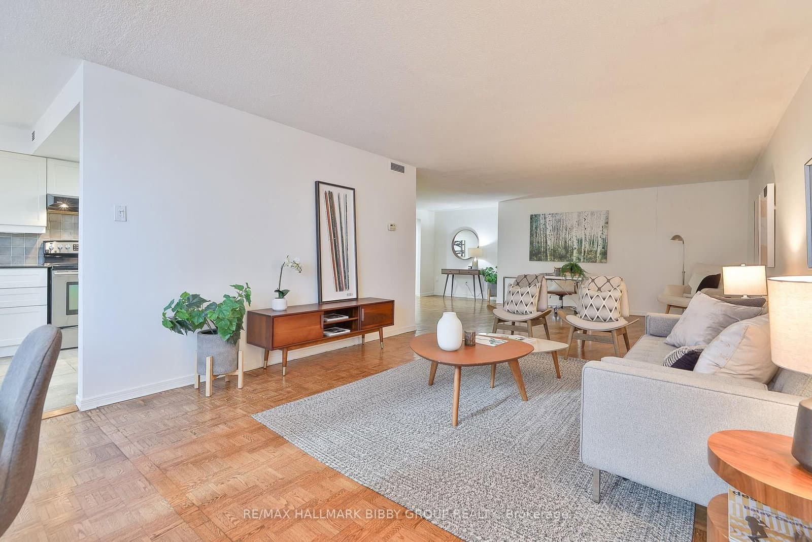 360 Bloor Street E, Unit 1007 thumbnail 6