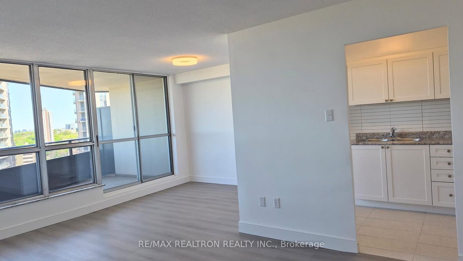 21 Vaughan Road, Unit 1606 - Image 1