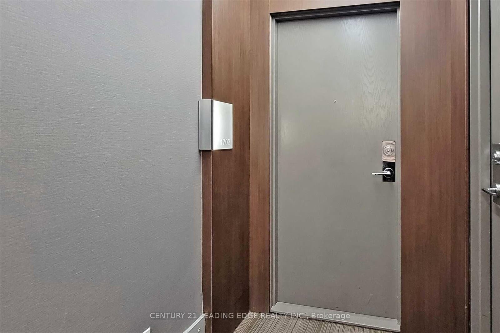 21 Widmer Street, Unit 1702 thumbnail 4