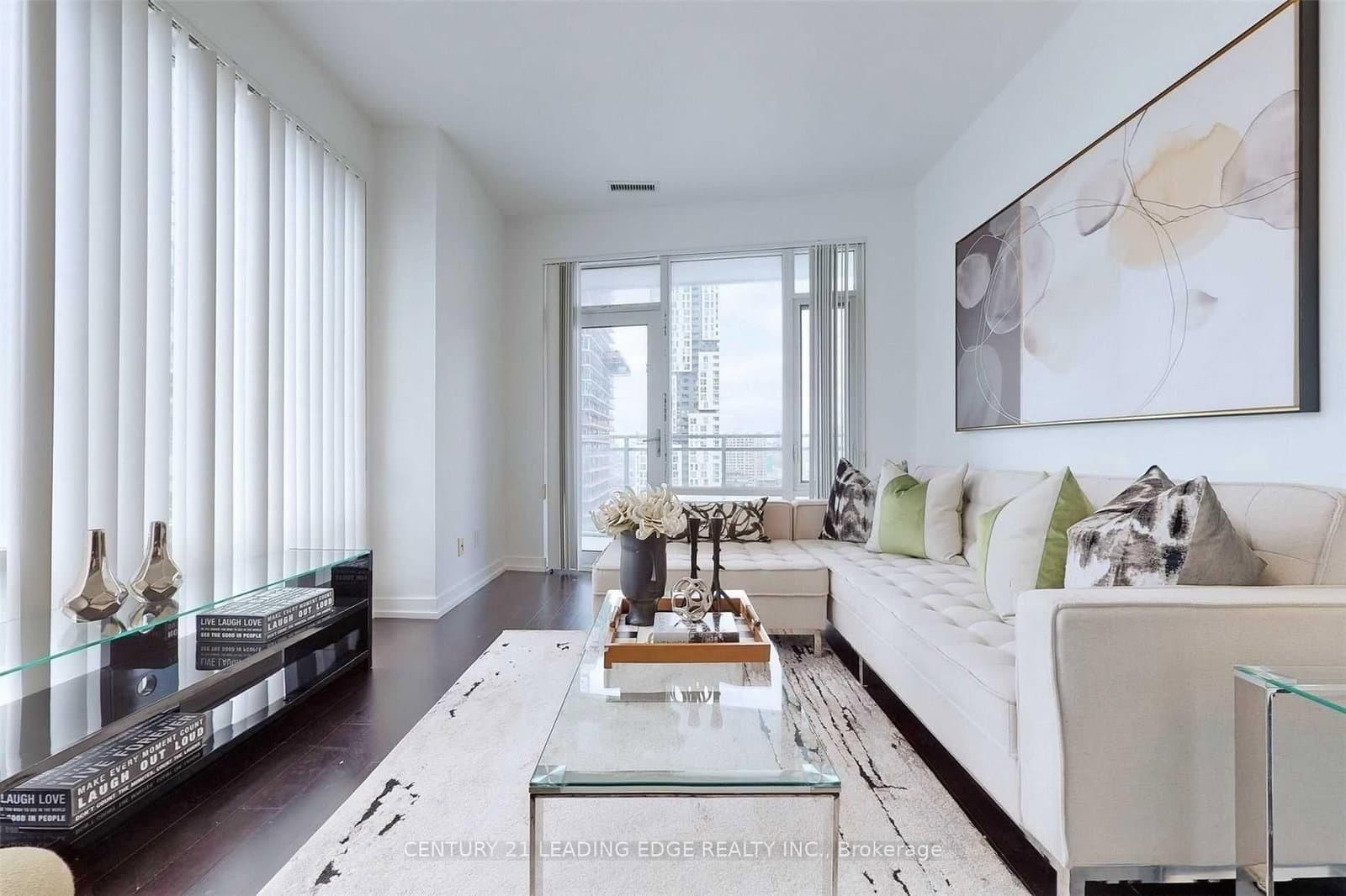 21 Widmer Street, Unit 1702 thumbnail 7