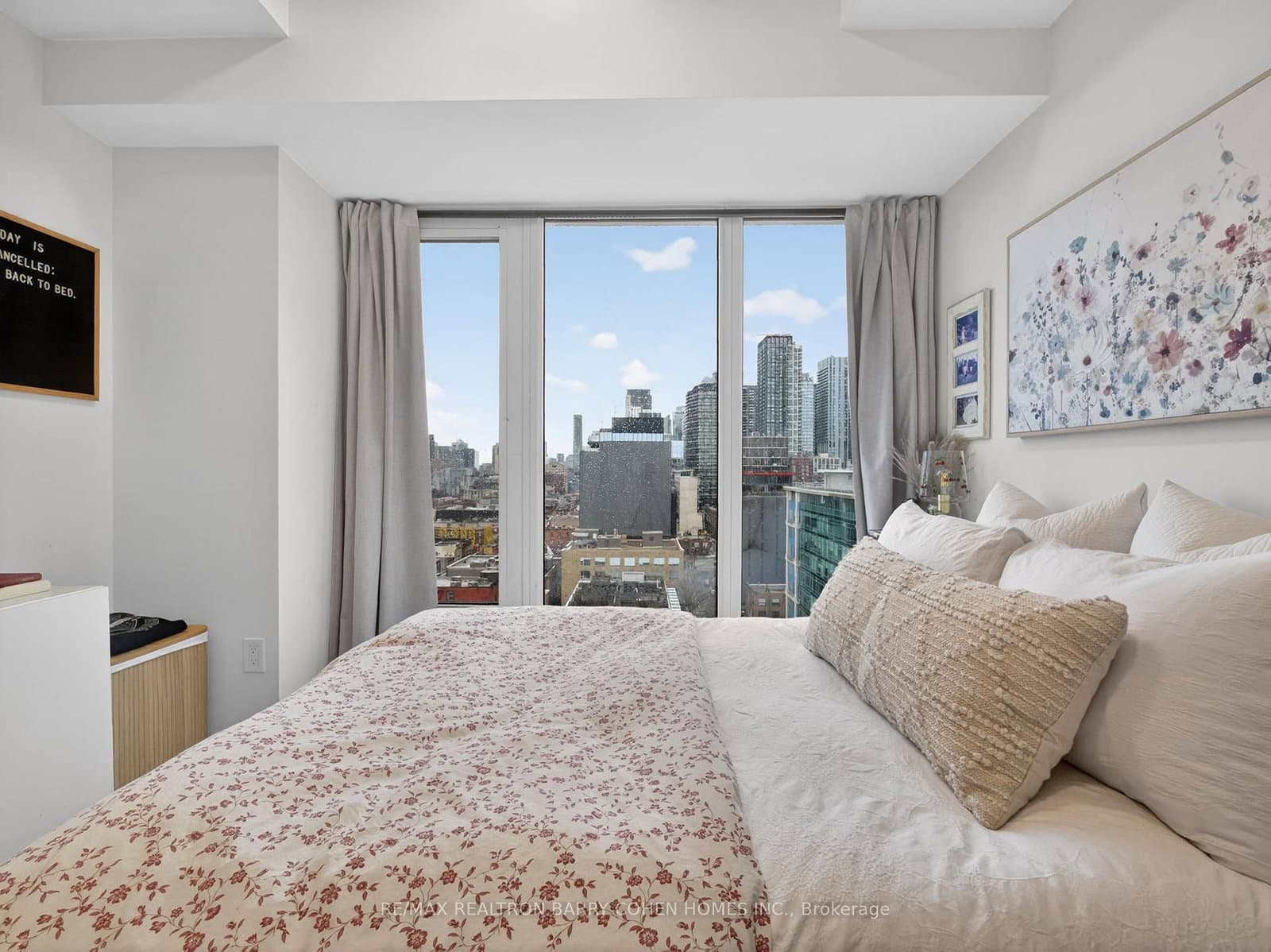 2 Augusta Avenue, Unit PH3 thumbnail 20