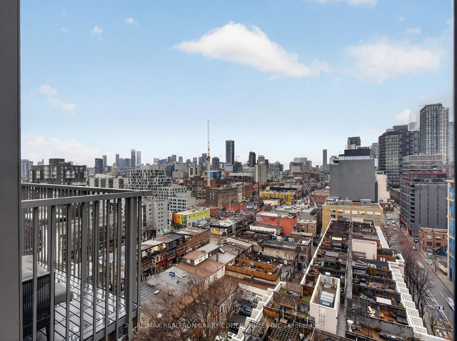2 Augusta Avenue, Unit PH3 thumbnail 23