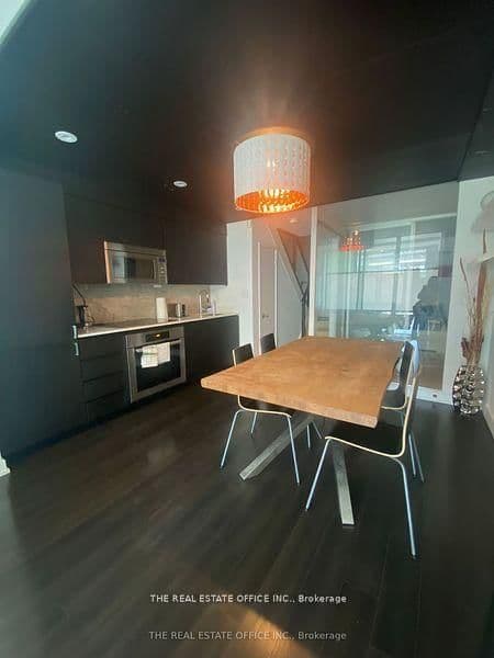 112 Fort York Boulevard, Unit G09 thumbnail 4