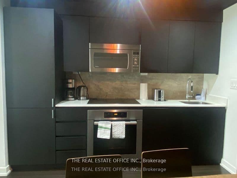 112 Fort York Boulevard, Unit G09 thumbnail 7