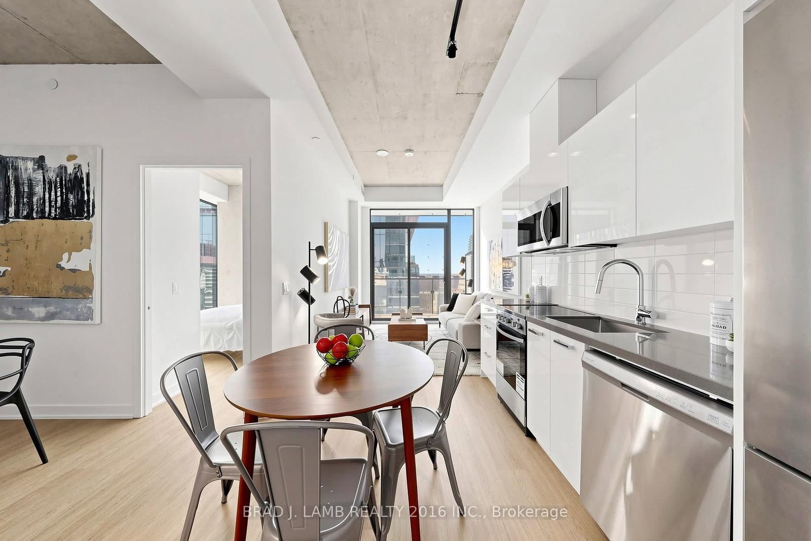 284 King Street E, Unit 1602 thumbnail 9