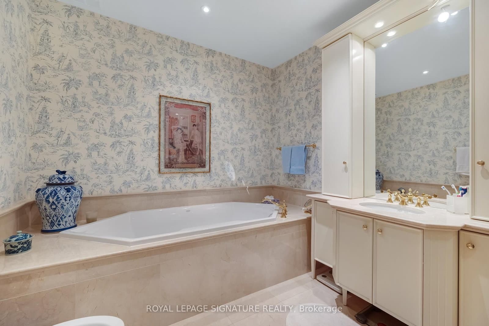 33 Delisle Avenue, Unit 1004 thumbnail 23