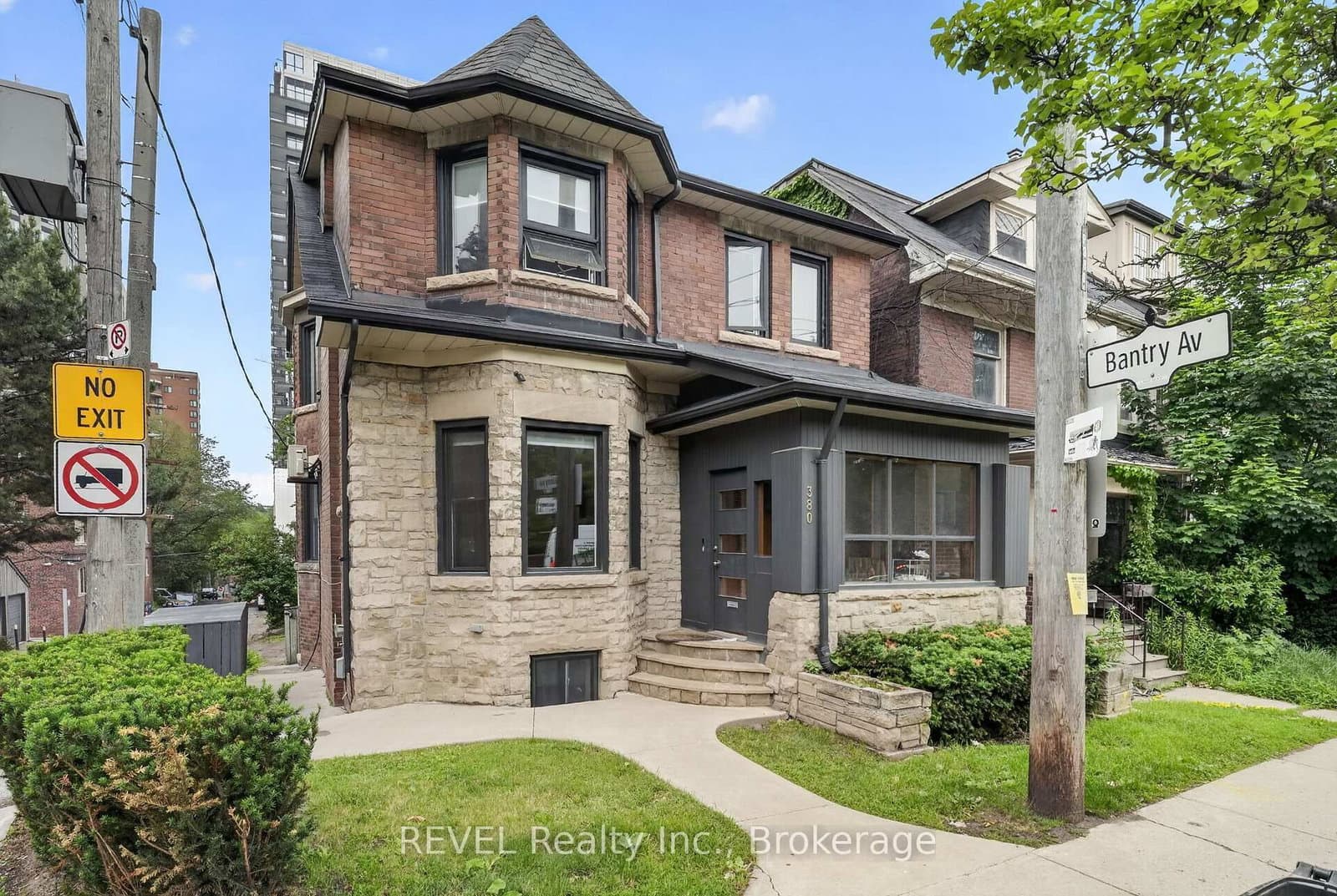 380 Spadina Road - Image 1