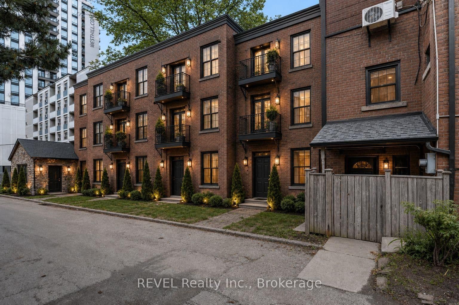 380 Spadina Road thumbnail 12
