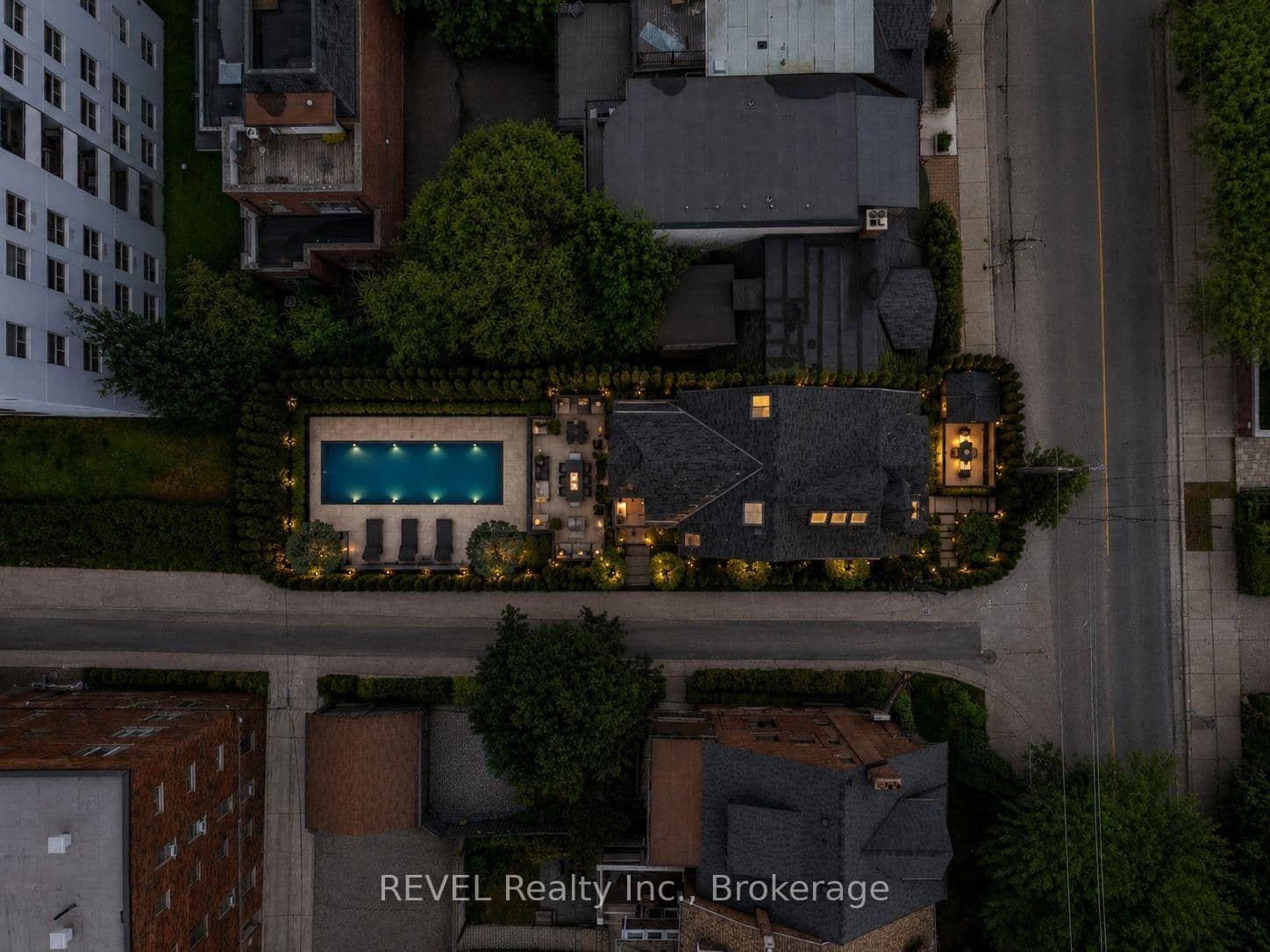 380 Spadina Road thumbnail 17