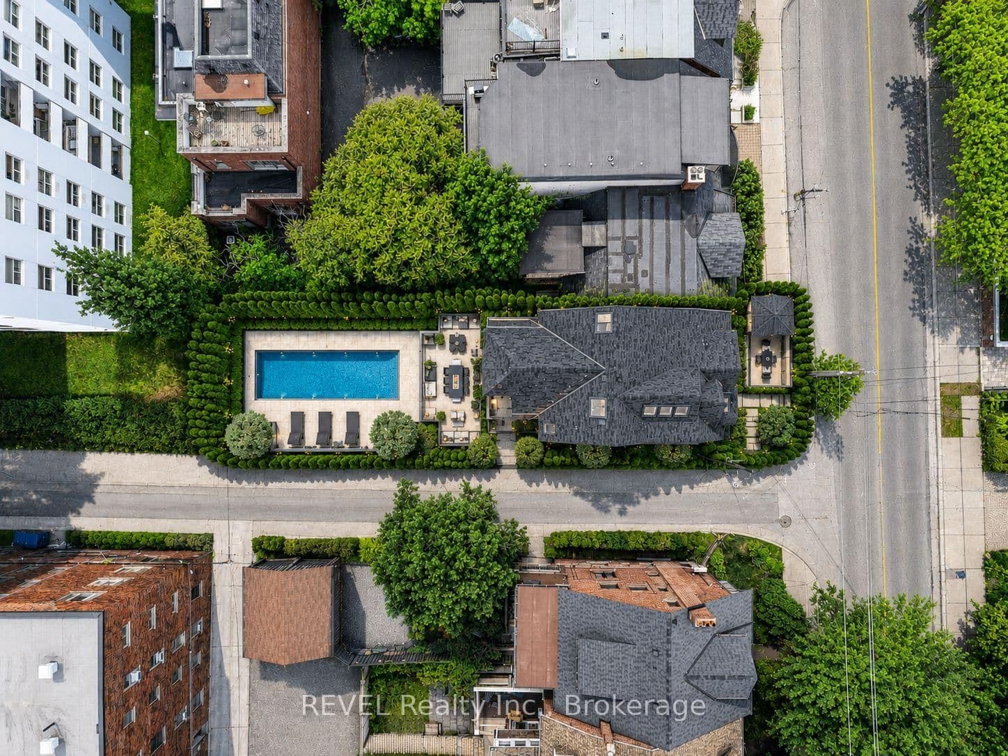 380 Spadina Road thumbnail 18
