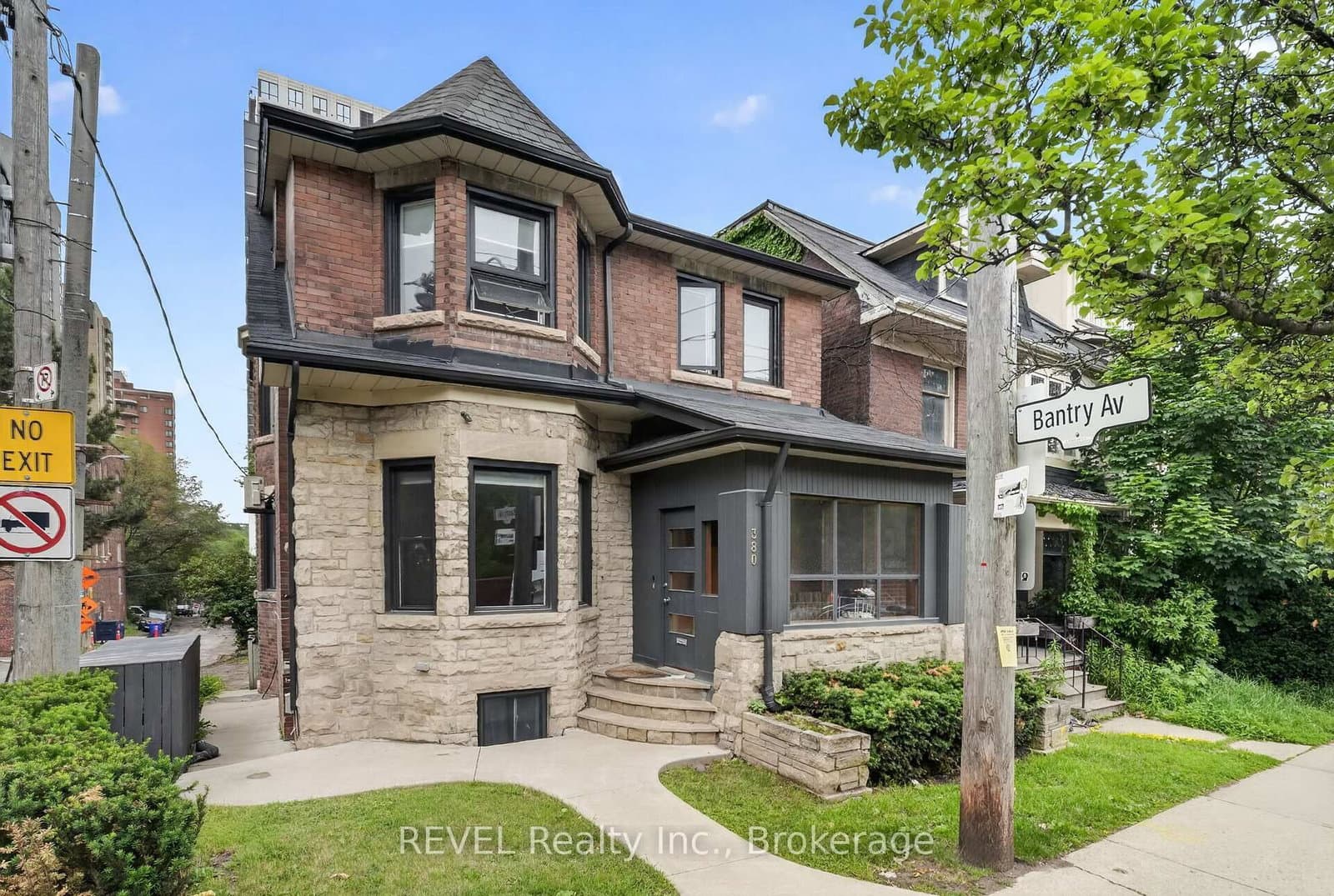 380 Spadina Road thumbnail 2