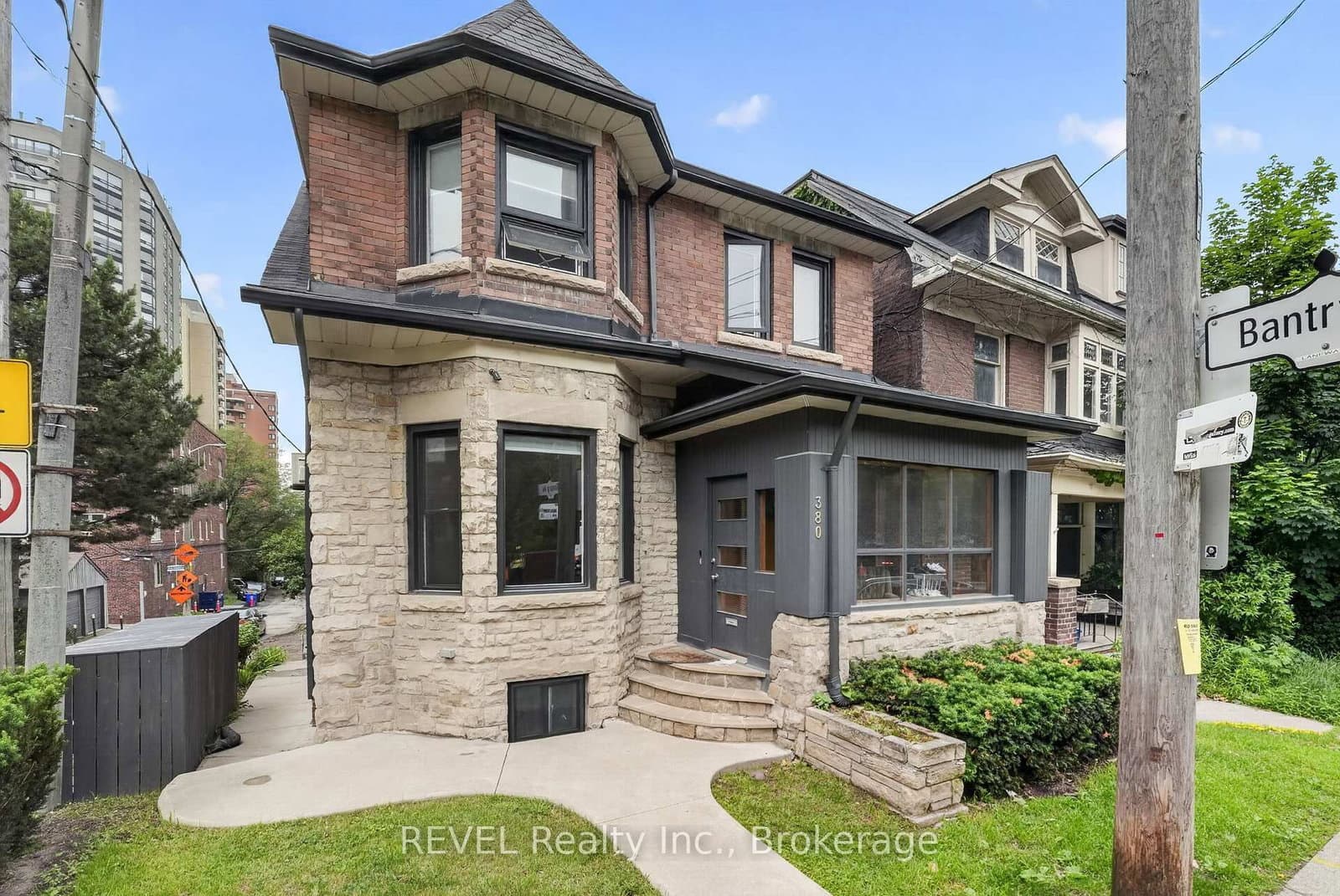 380 Spadina Road thumbnail 3