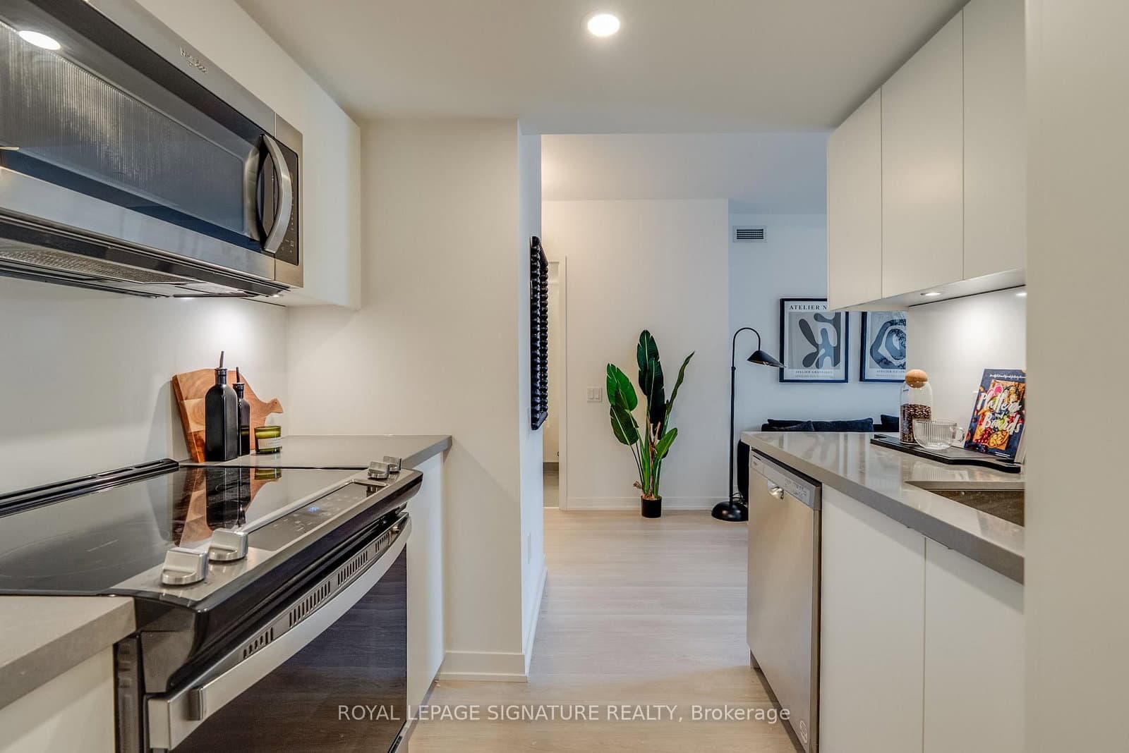 500 Wilson Avenue, Unit 523 thumbnail 7
