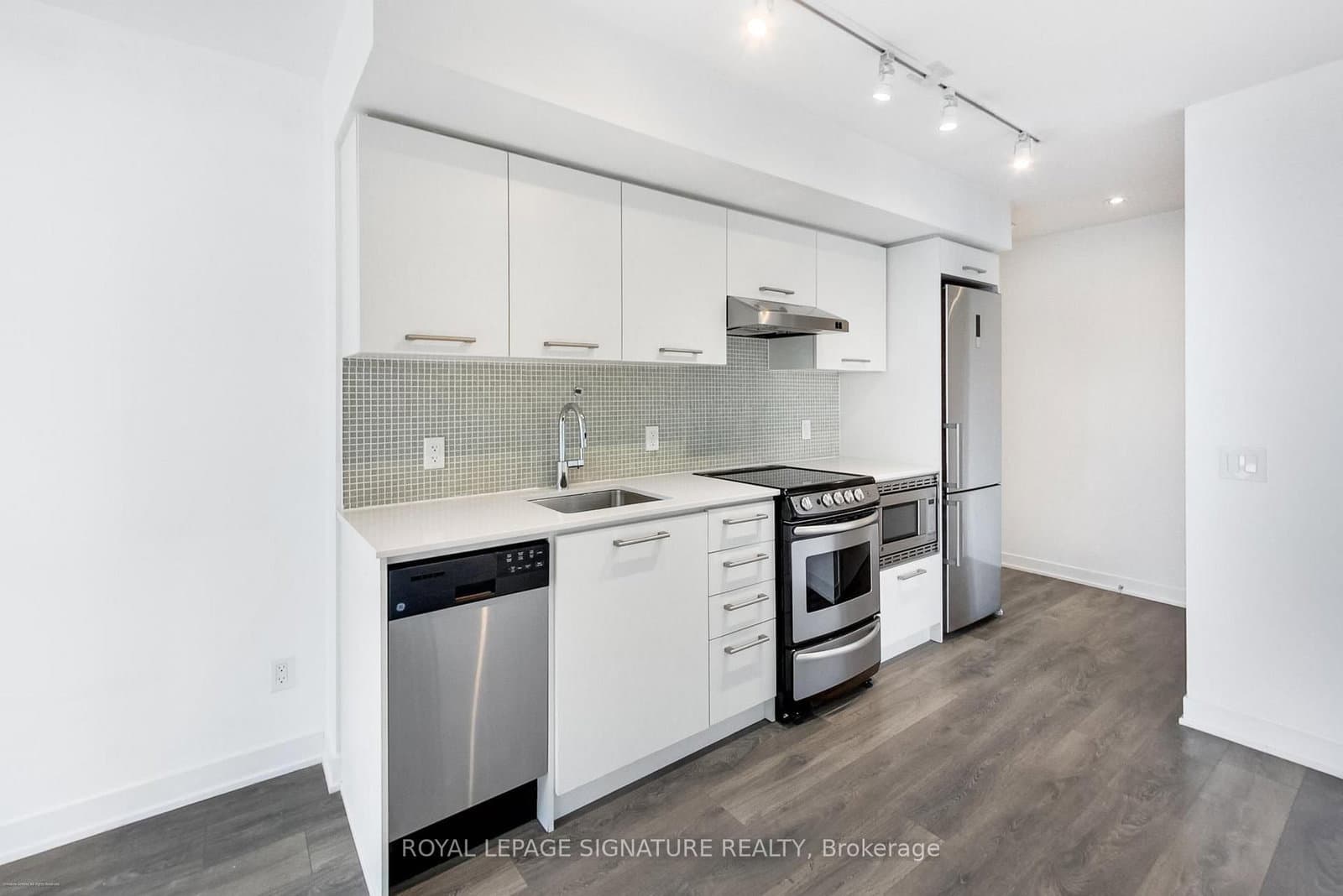 87 Peter Street, Unit 1203 thumbnail 15