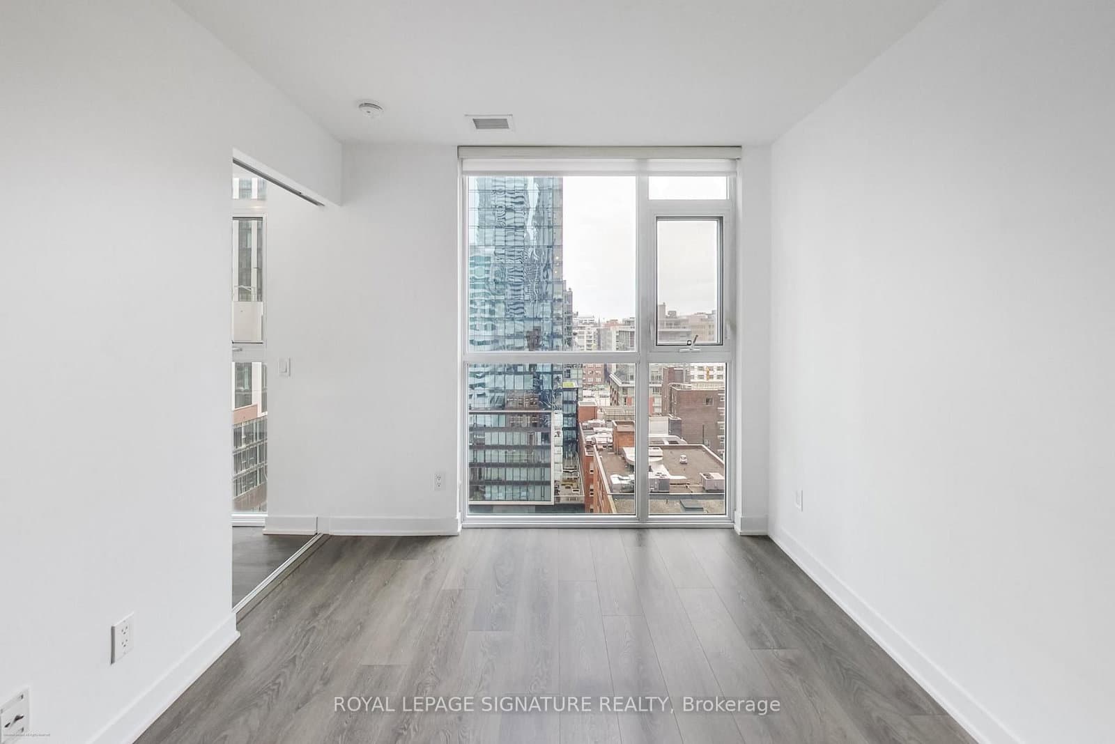 87 Peter Street, Unit 1203 thumbnail 19