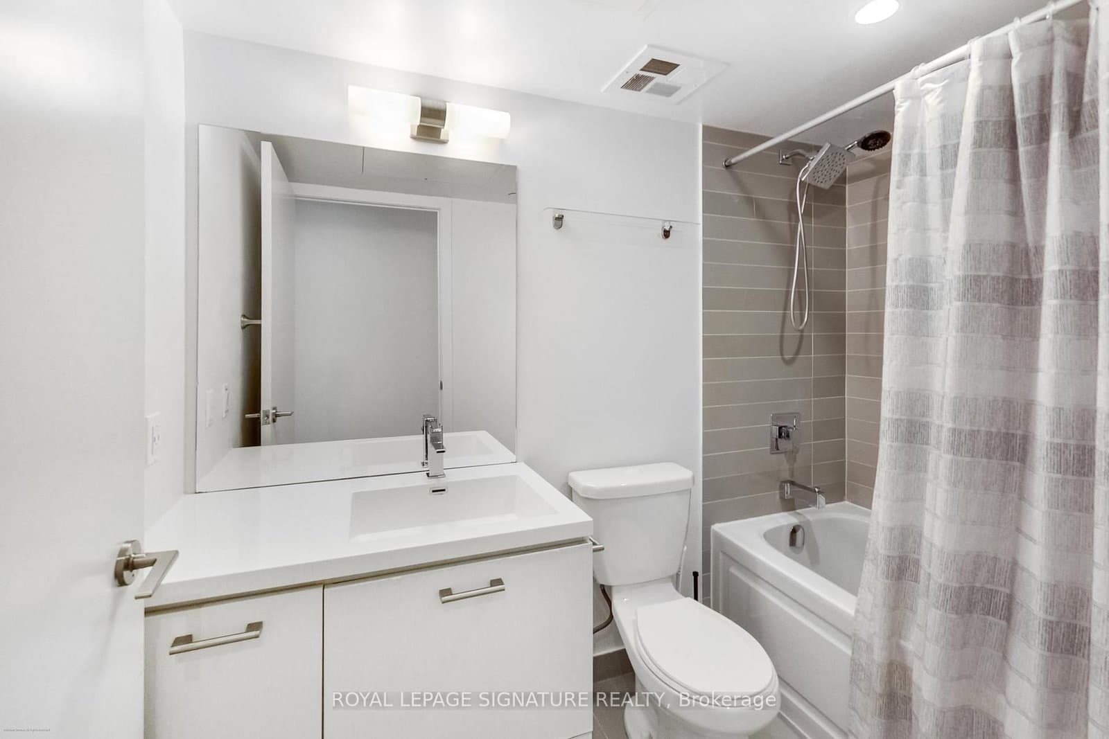 87 Peter Street, Unit 1203 thumbnail 8