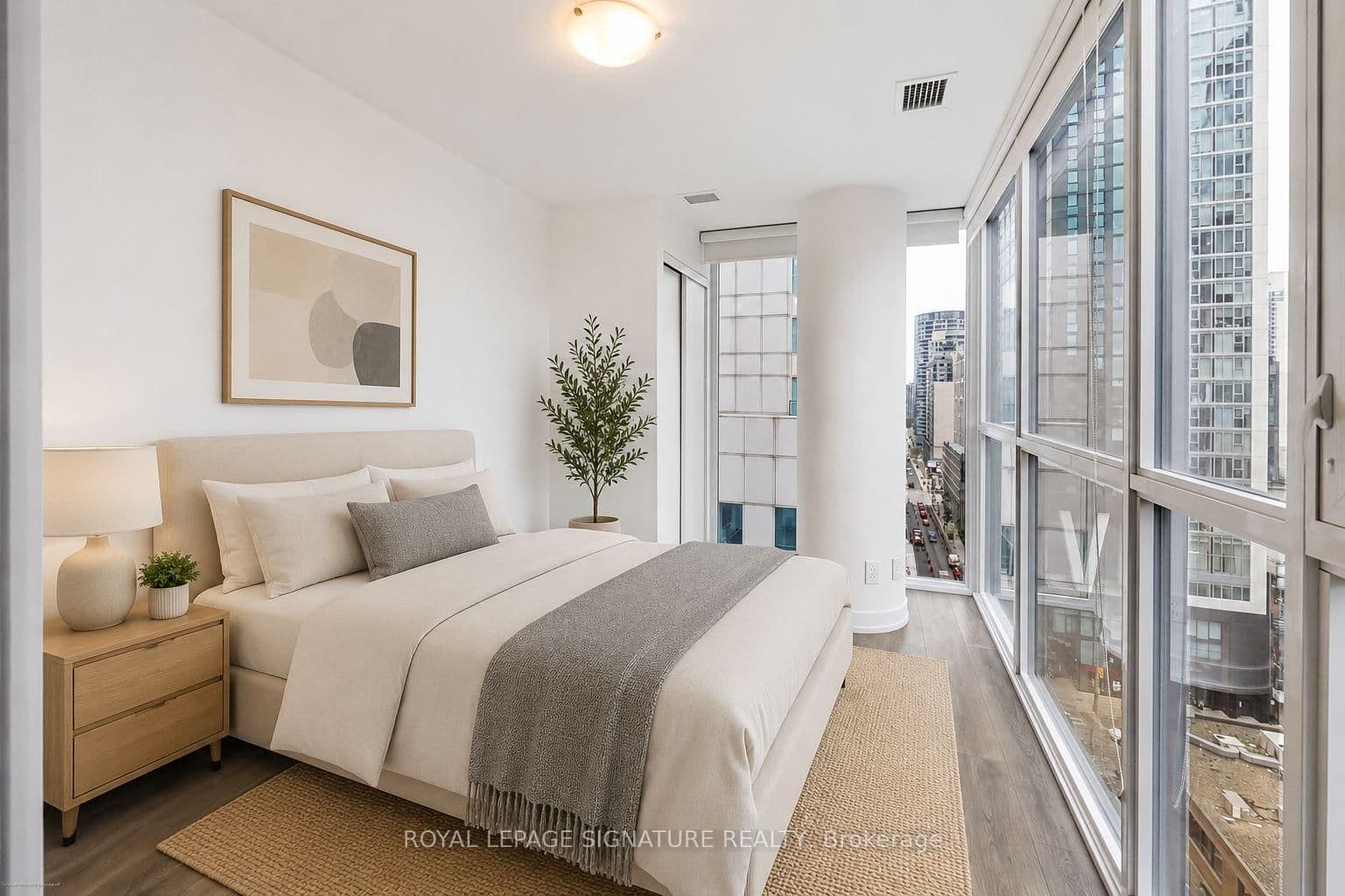 87 Peter Street, Unit 1203 thumbnail 9