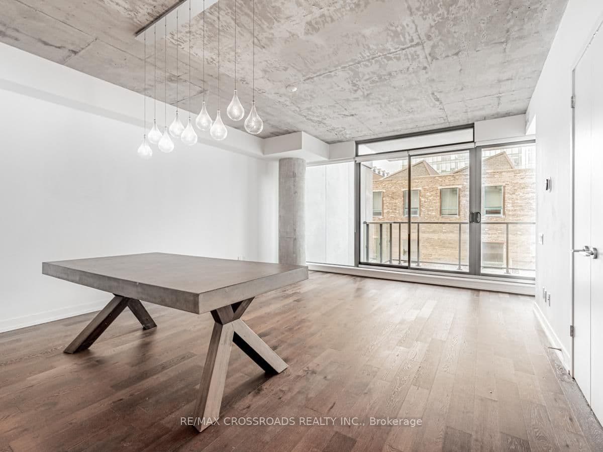 560 King Street W, Unit 524 thumbnail 11