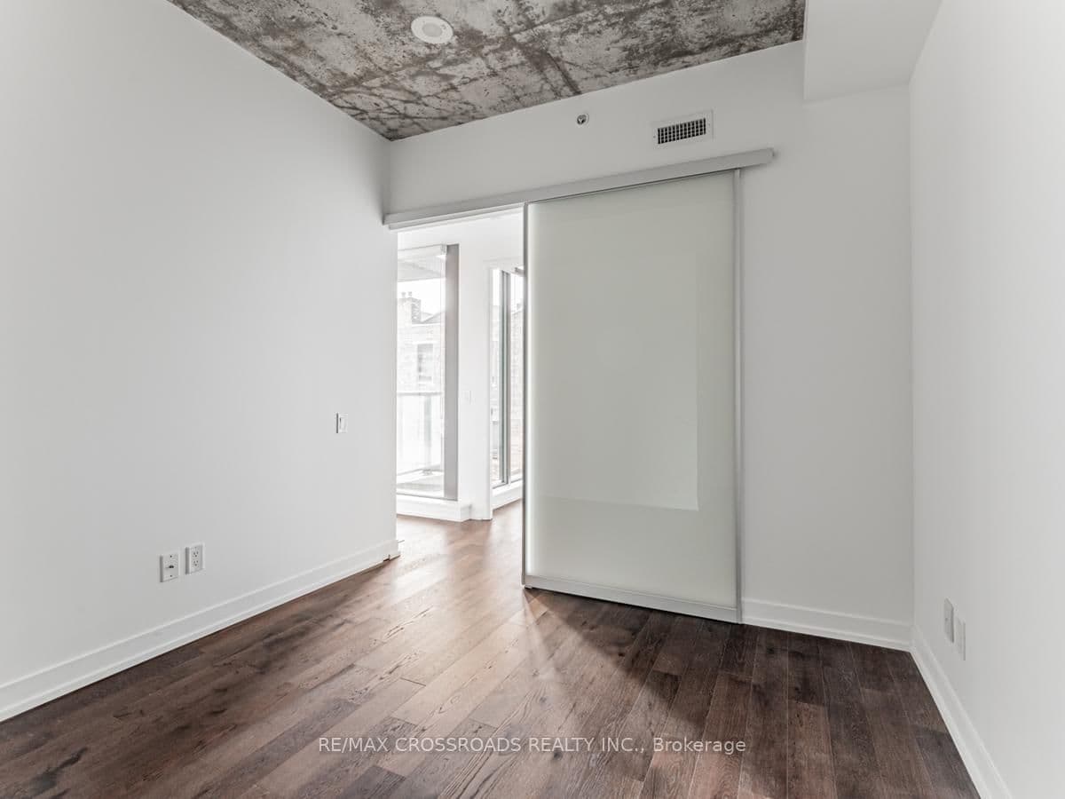 560 King Street W, Unit 524 thumbnail 17