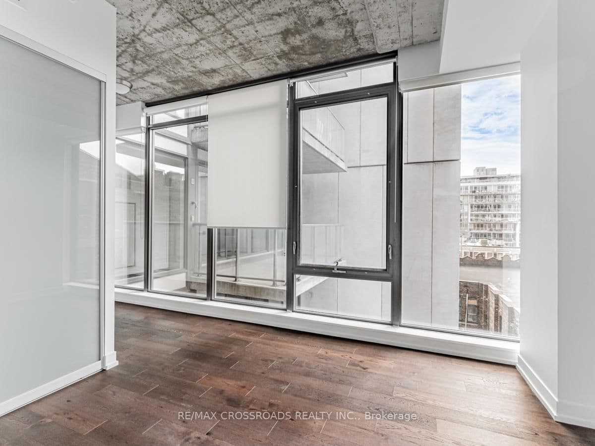 560 King Street W, Unit 524 thumbnail 22