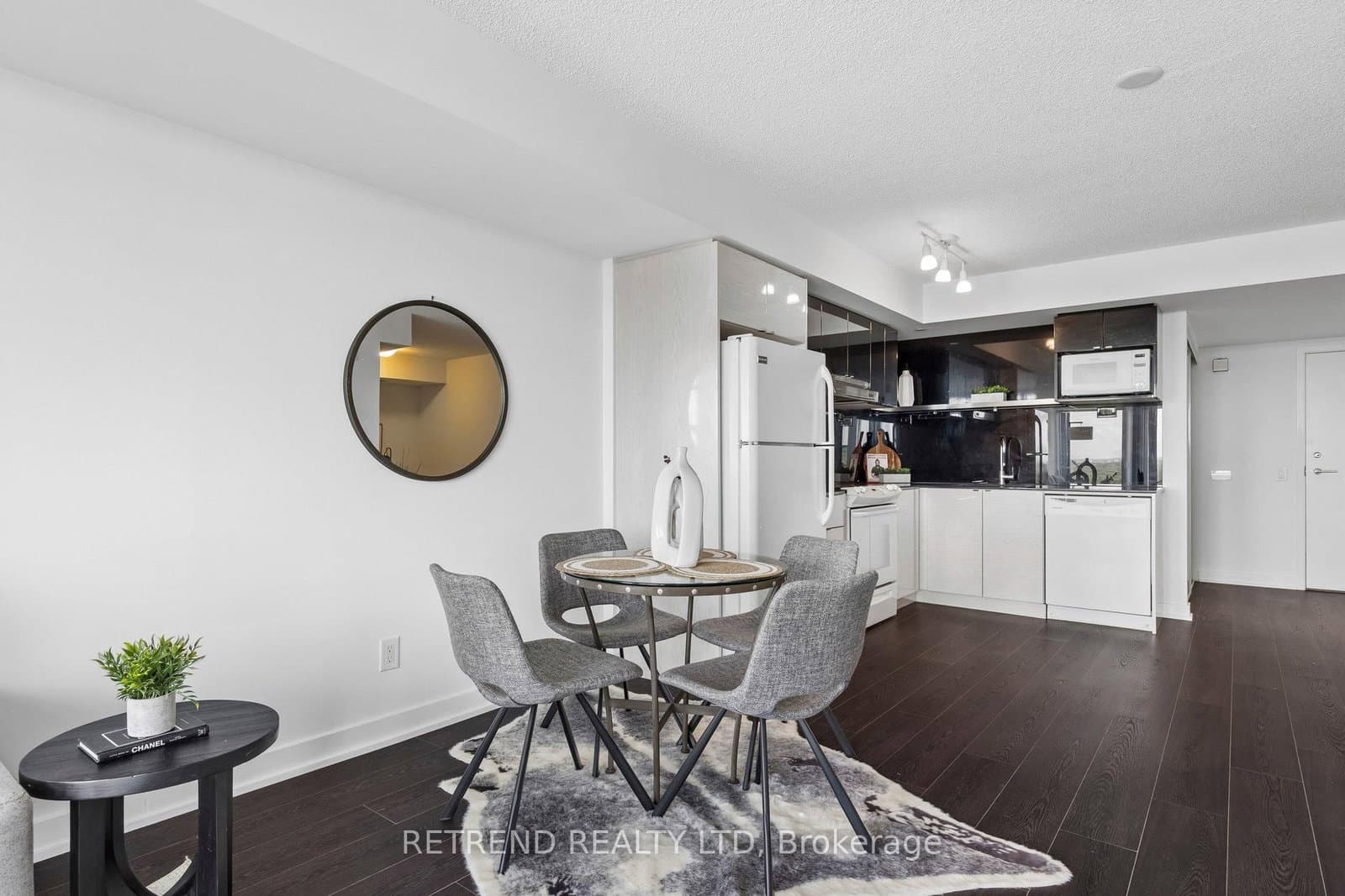 72 Esther Shiner Boulevard, Unit 2108 thumbnail 3