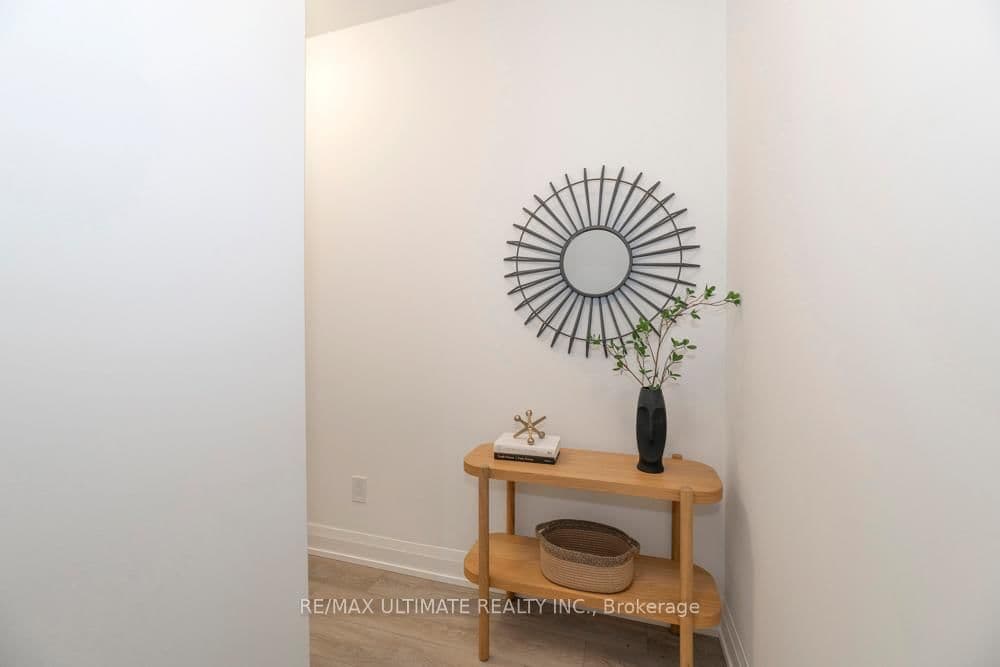 20 Soudan Avenue, Unit 1008 thumbnail 2