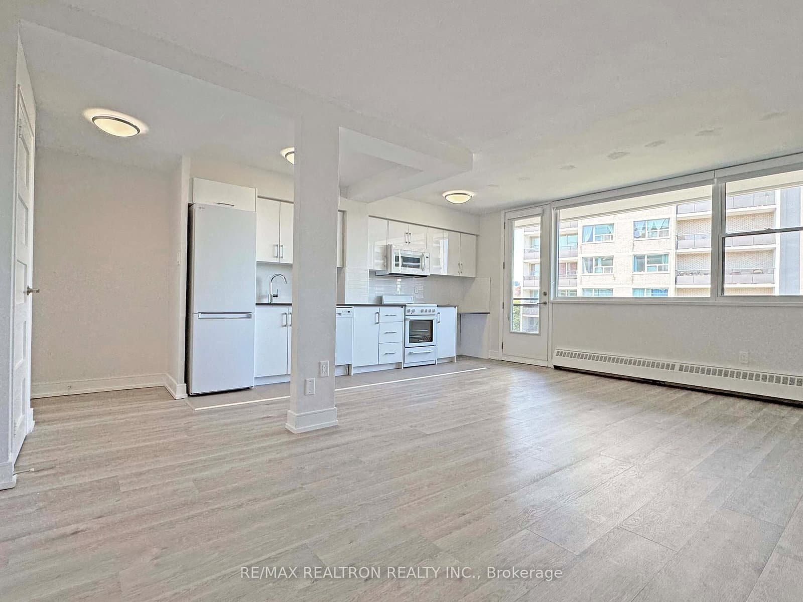276 St George Street, Unit 709 thumbnail 2