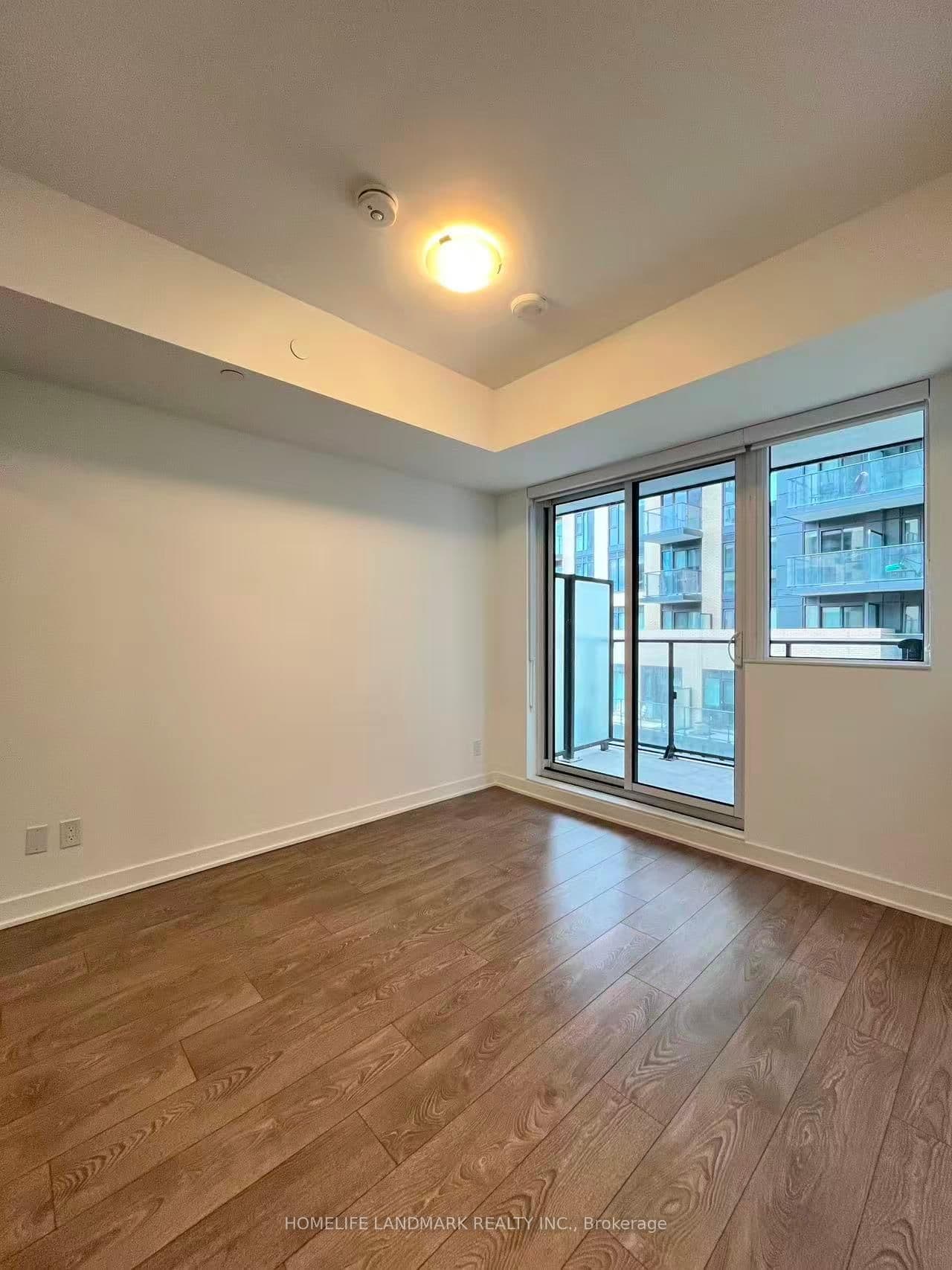 543 Richmond Street W, Unit 814 thumbnail 5