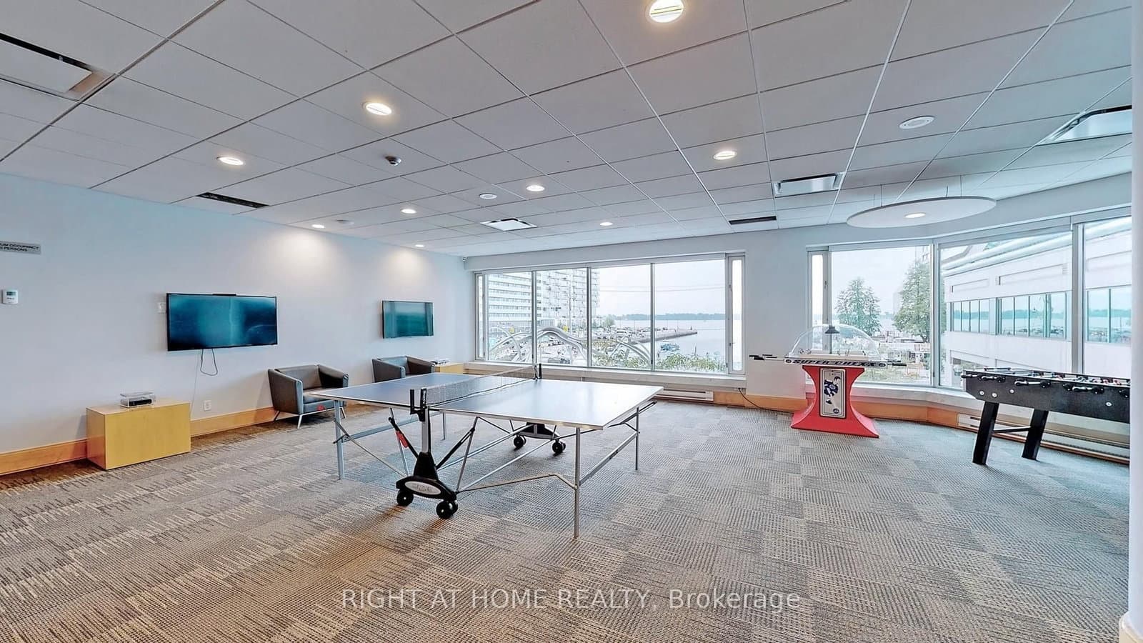 10 Yonge Street, Unit 1706 thumbnail 30