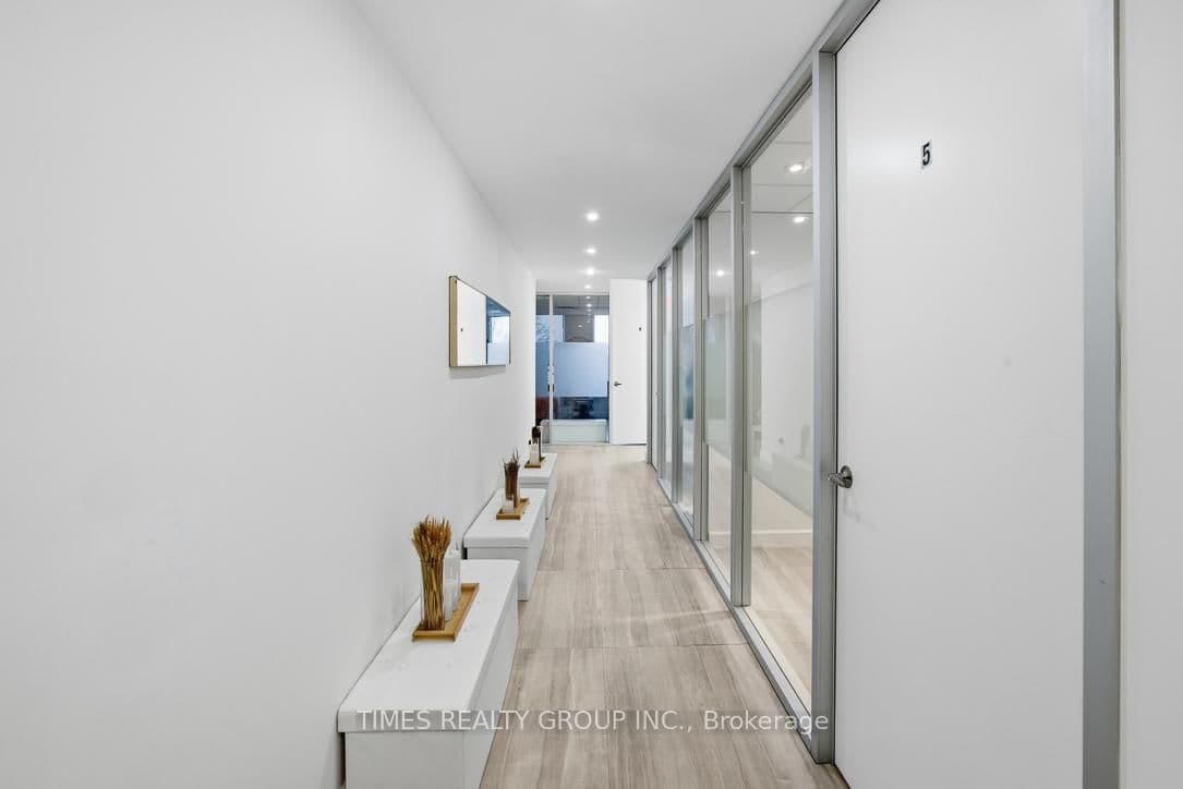 801 Eglinton Avenue W, Unit 400 thumbnail 18