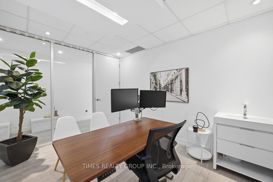 801 Eglinton Avenue W, Unit 400 thumbnail 24