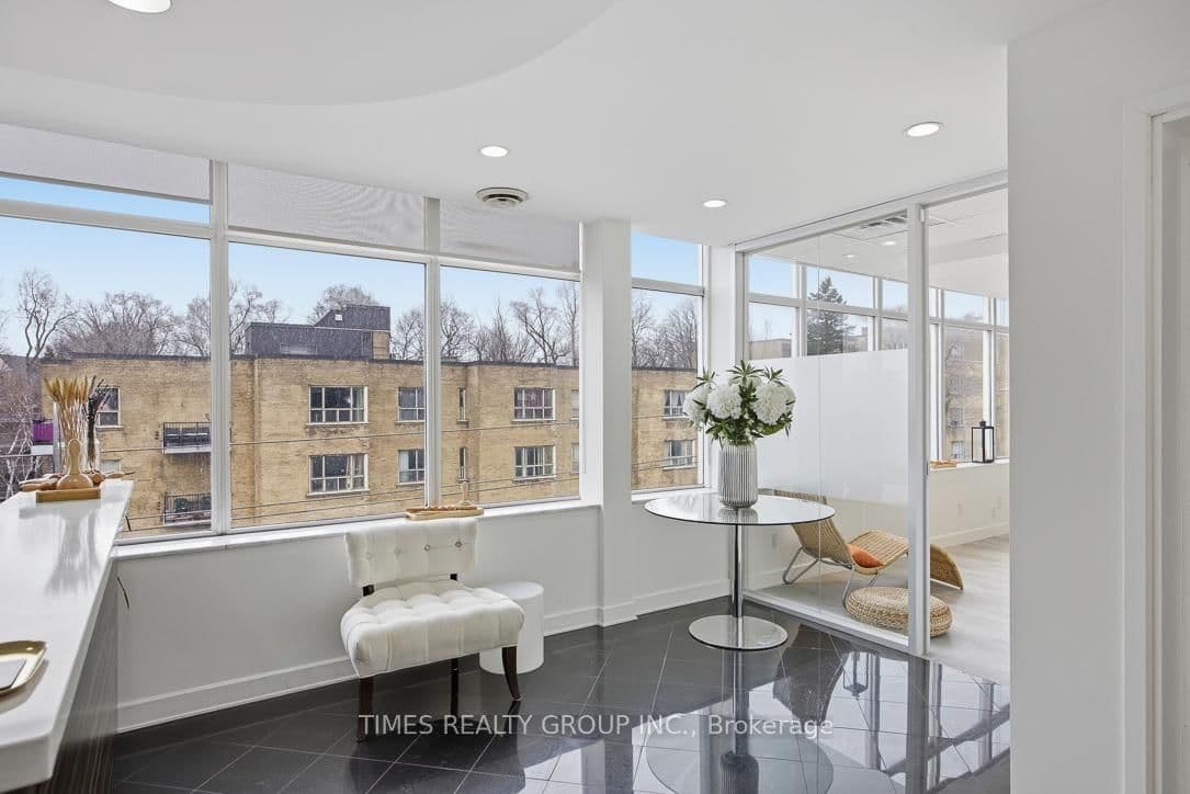 801 Eglinton Avenue W, Unit 400 thumbnail 9