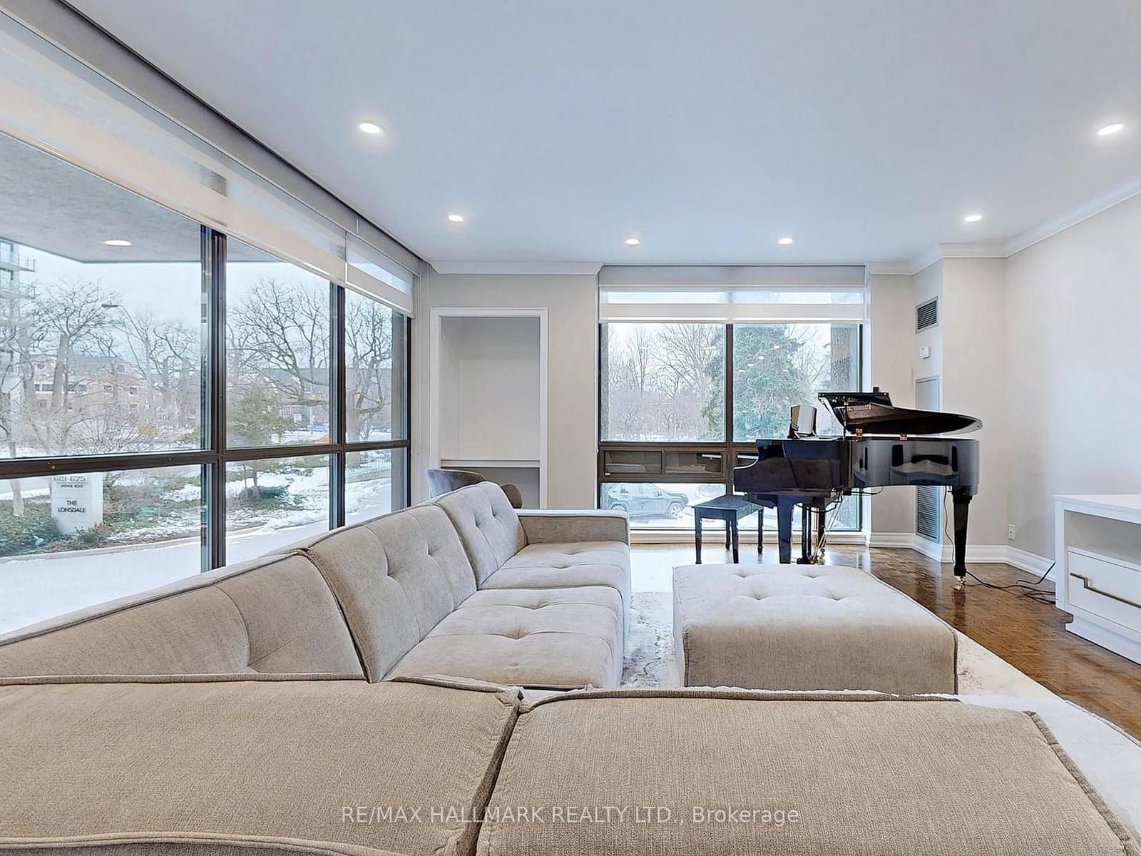 619 Avenue Road, Unit 201 thumbnail 15