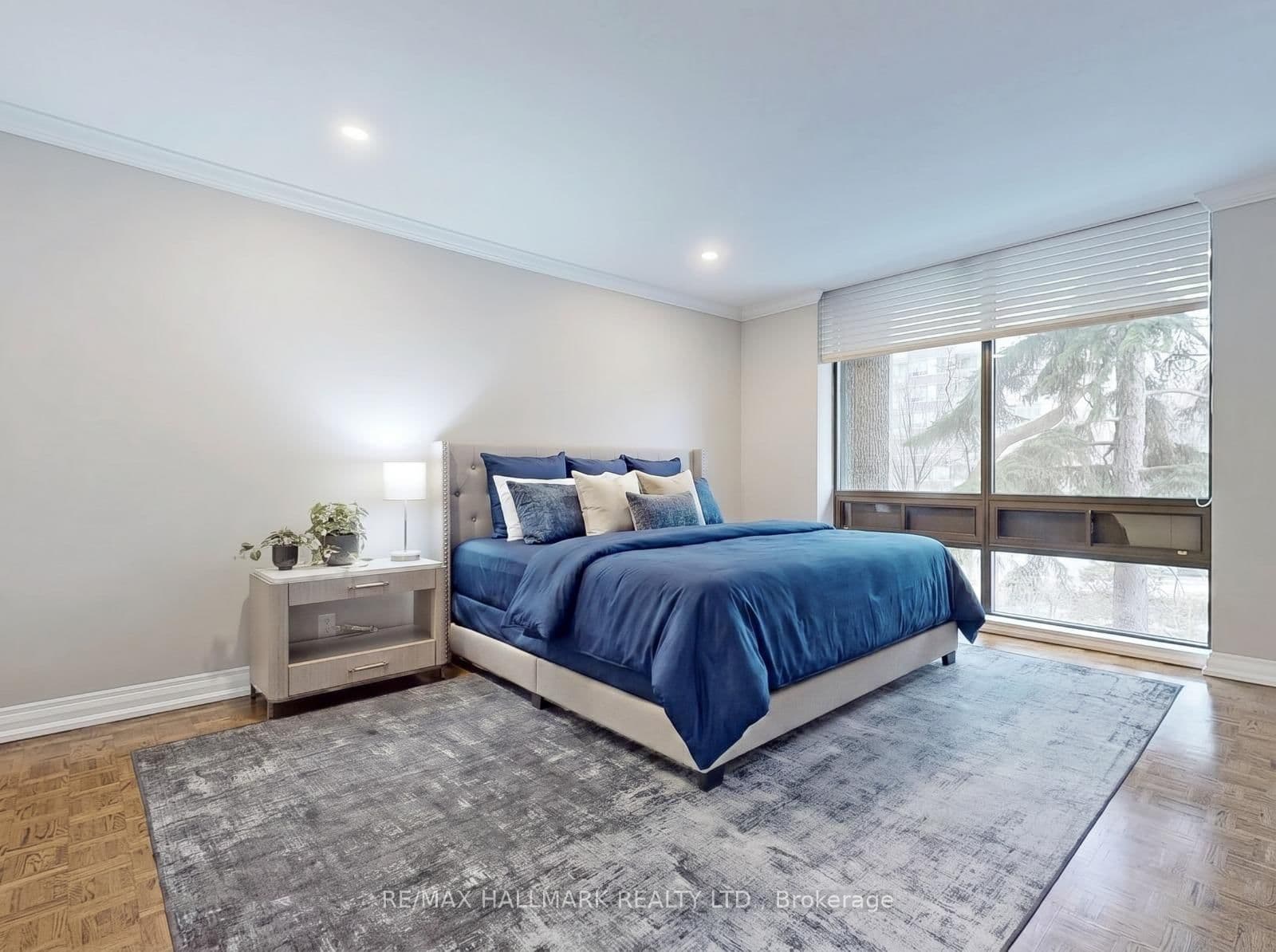 619 Avenue Road, Unit 201 thumbnail 25