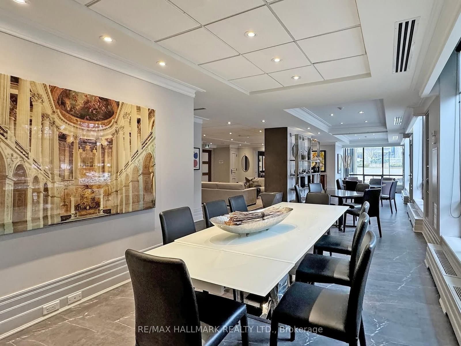 619 Avenue Road, Unit 201 thumbnail 34