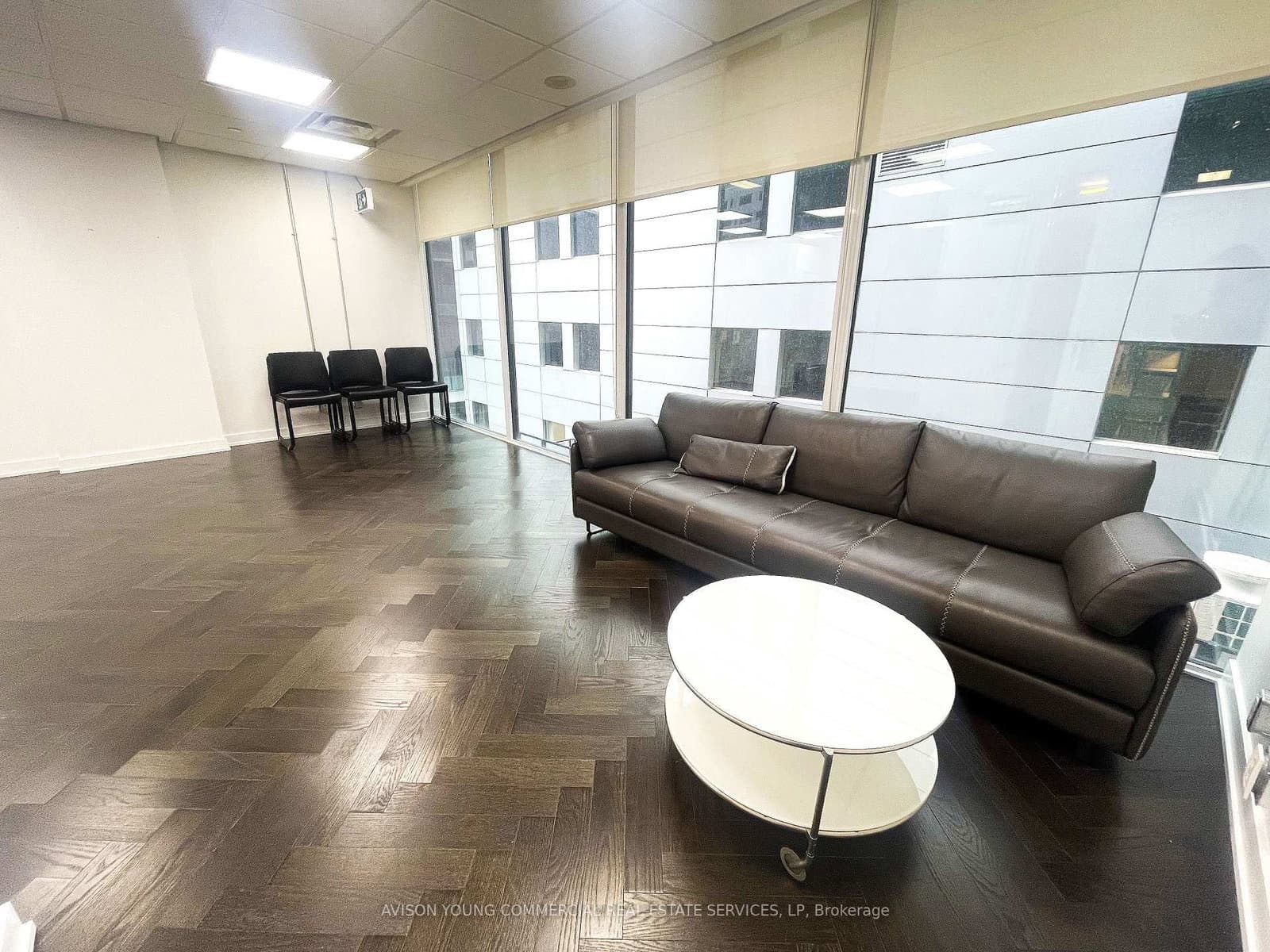 117 Peter Street, Unit 308 thumbnail 3