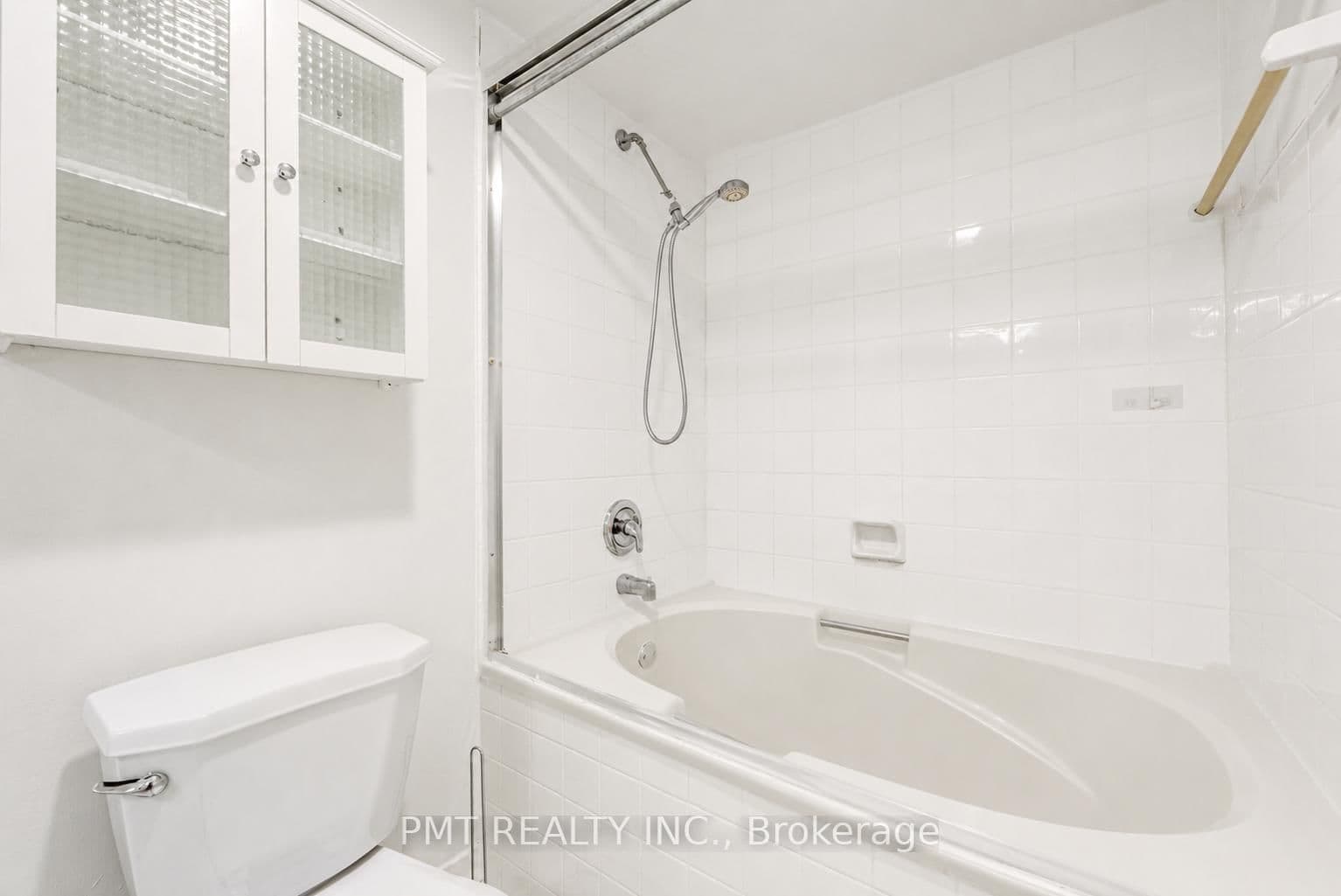 77 Carlton Street, Unit 202 thumbnail 19