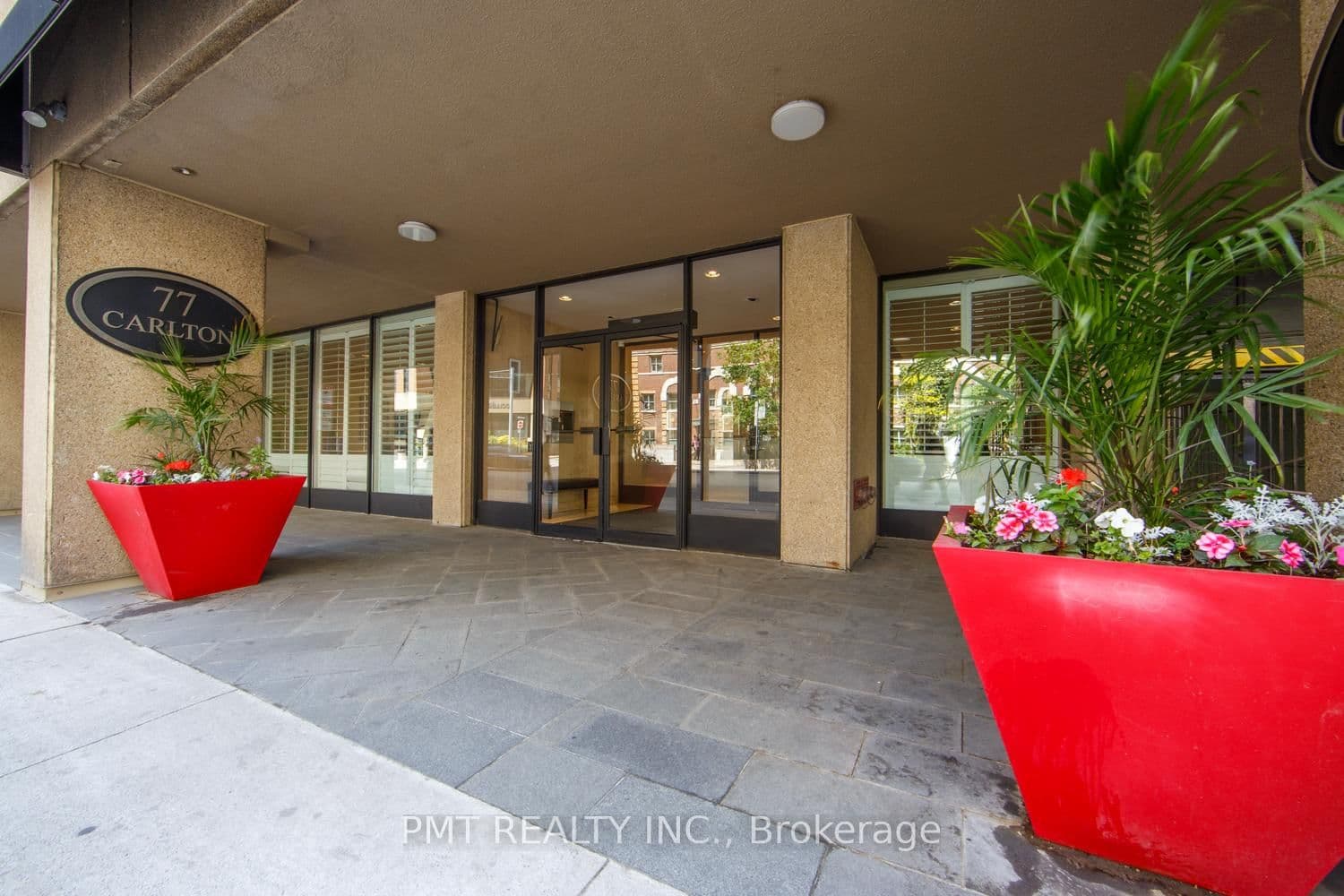 77 Carlton Street, Unit 202 thumbnail 30