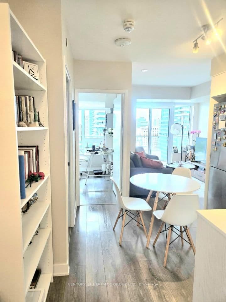 195 Redpath Avenue, Unit 2006 thumbnail 3