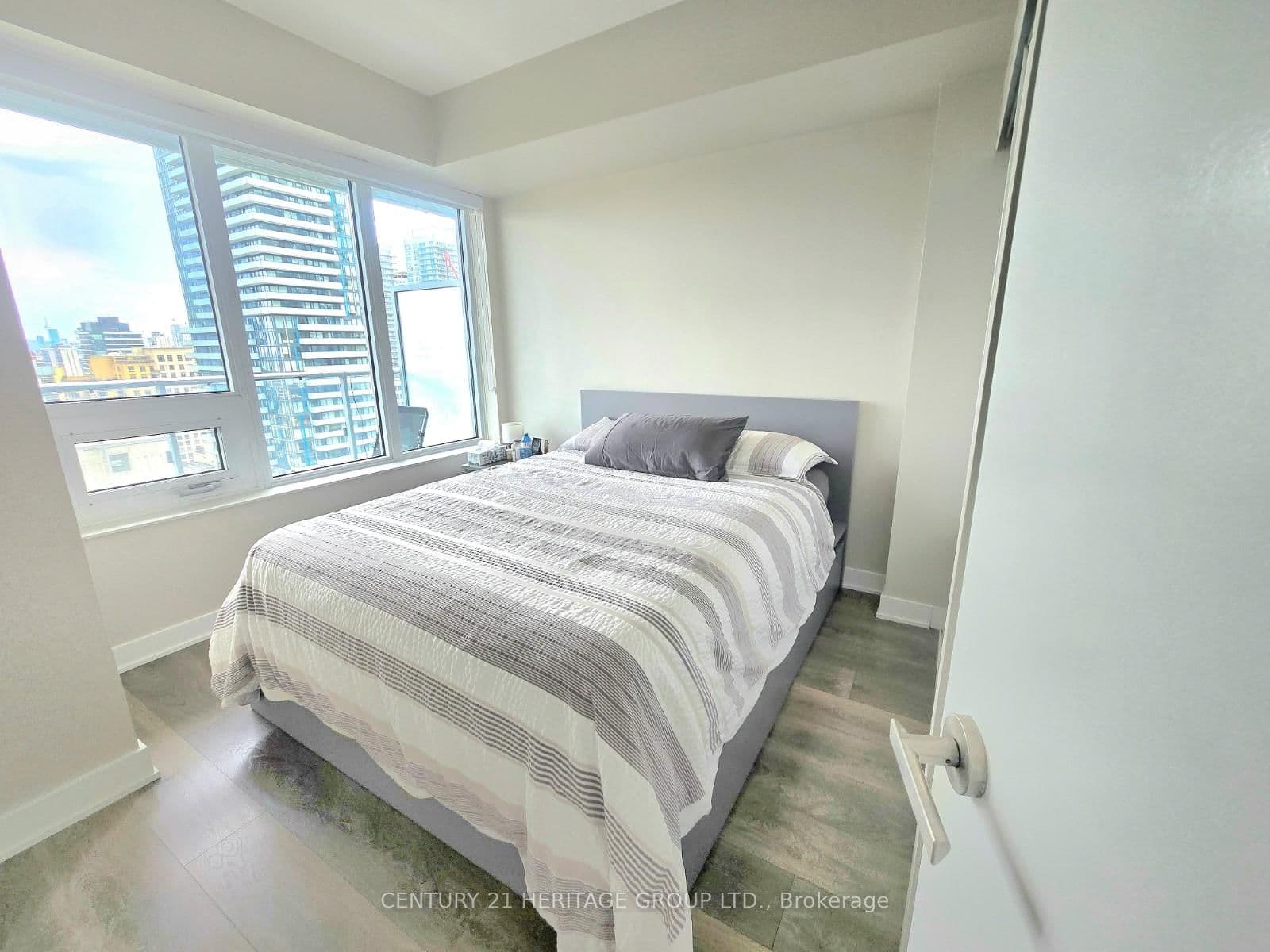 195 Redpath Avenue, Unit 2006 thumbnail 8