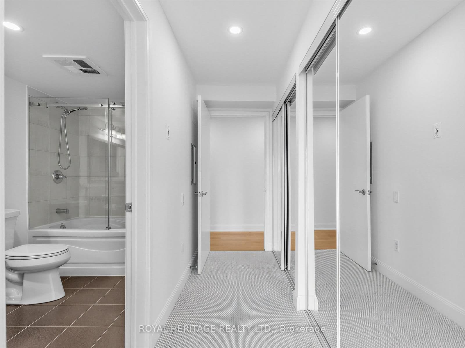 2181 Yonge Street, Unit 2305 thumbnail 2