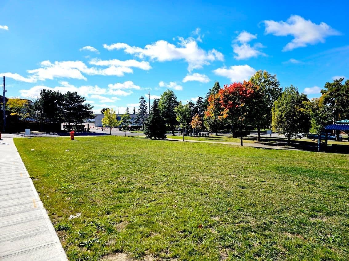 10 Spruce Pines Crescent, Unit Room 1 thumbnail 22