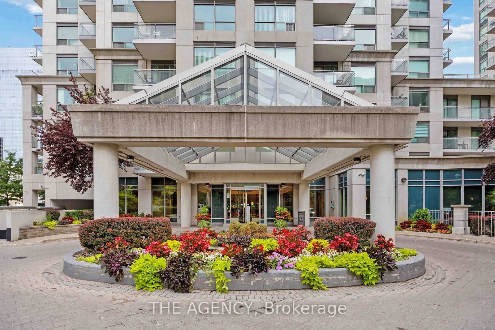 21 Hillcrest Avenue, Unit 3001 thumbnail 2