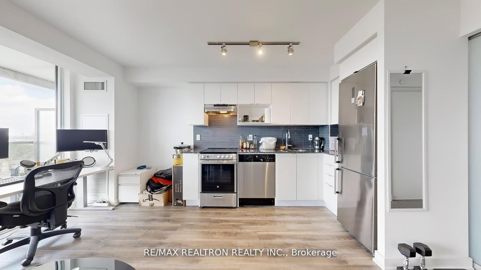120 Varna Drive, Unit 1007 thumbnail 17
