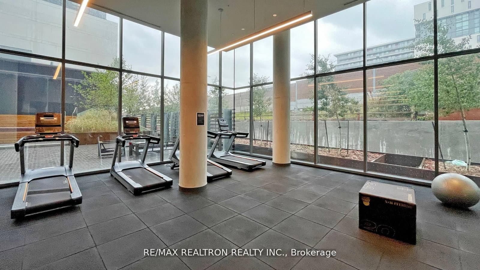 120 Varna Drive, Unit 1007 thumbnail 42