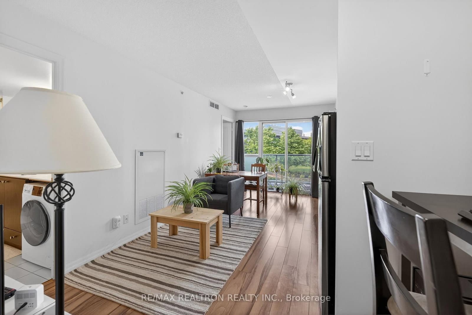 275 Yorkland Road, Unit 209 thumbnail 9