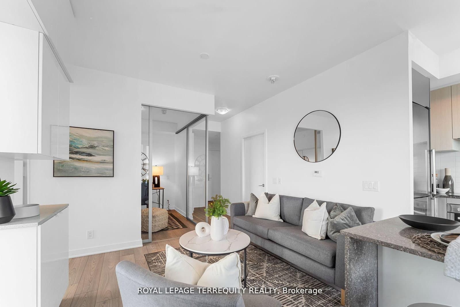 120 Parliament Street, Unit 1808 thumbnail 8