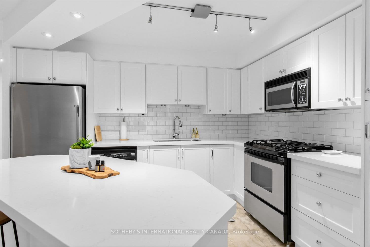 3 Mcalpine Street, Unit 207 thumbnail 12