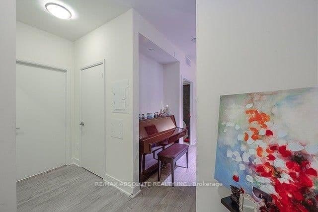 30 Roehampton Avenue, Unit 3007 thumbnail 3